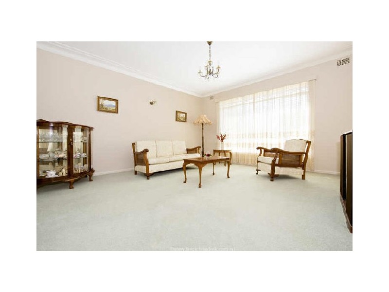 2 Toolang Road, St Ives NSW 2075