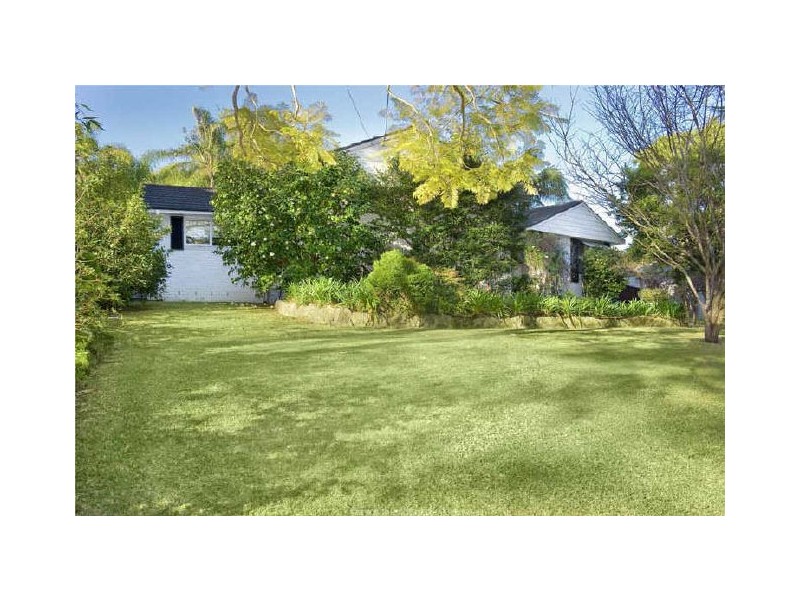 8 Barra Brui Crescent, St Ives NSW 2075