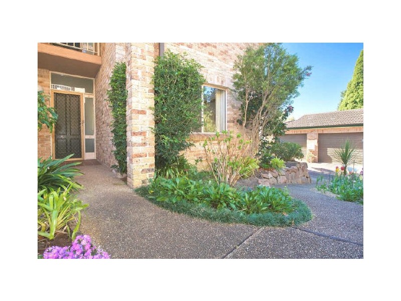 8/2-8 Kitchener Street, St Ives NSW 2075