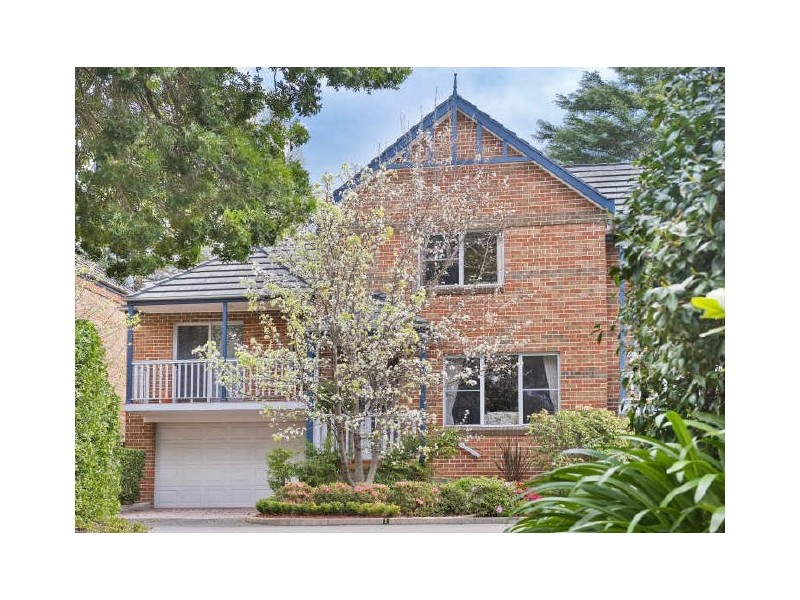 Townhouse 5/8 Shinfield Avenue, St Ives NSW 2075