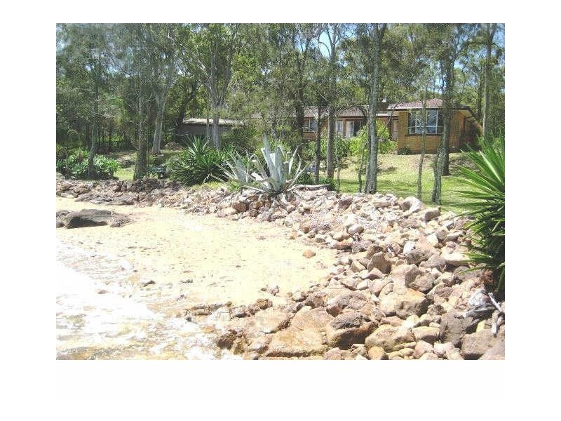 28 The Esplanade, North Arm Cove NSW 2324