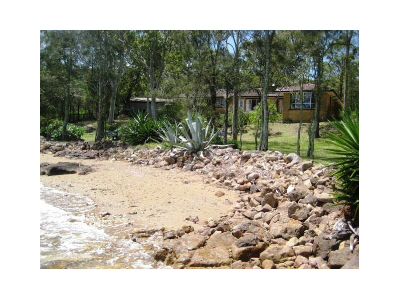 28 The Esplanade, North Arm Cove NSW 2324