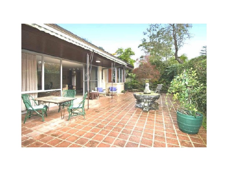 27 Collins Road, St Ives NSW 2075