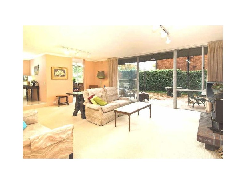 27 Collins Road, St Ives NSW 2075
