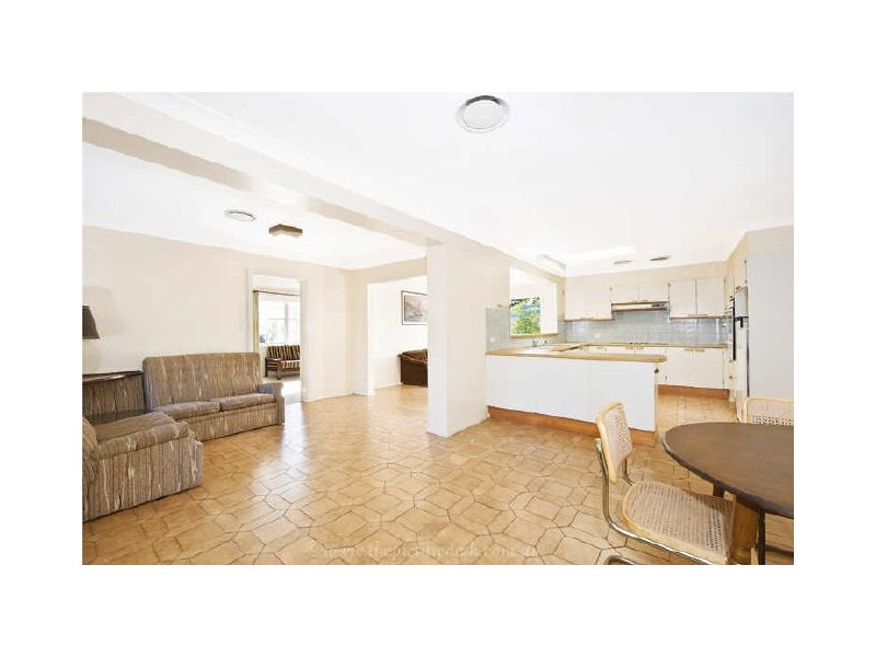 7 Gowrie Close, St Ives NSW 2075