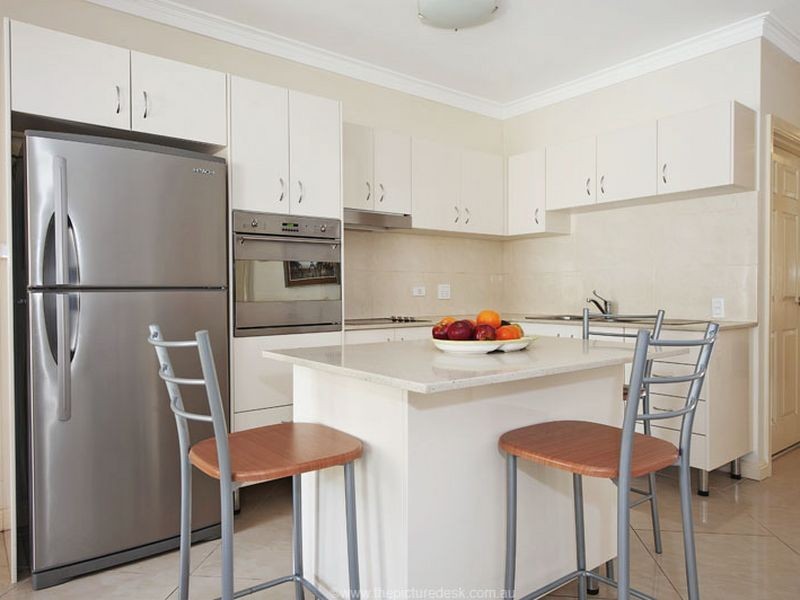 VILLA 4/317 Mona Vale Rd (Cnr Woodbury Rd), St Ives NSW 2075