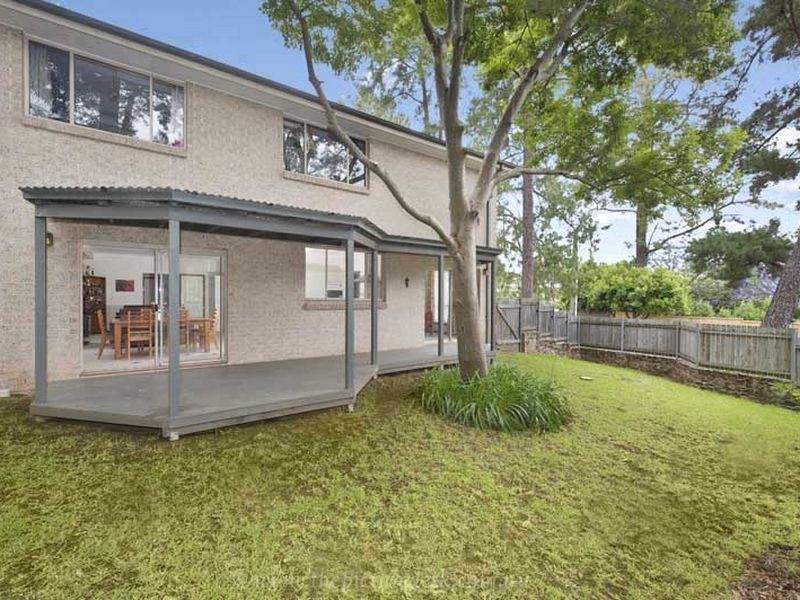 1 Patterson Avenue, West Pymble NSW 2073