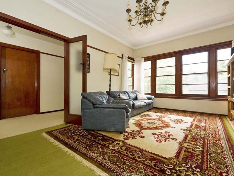 10 Riddles Lane, Pymble NSW 2073