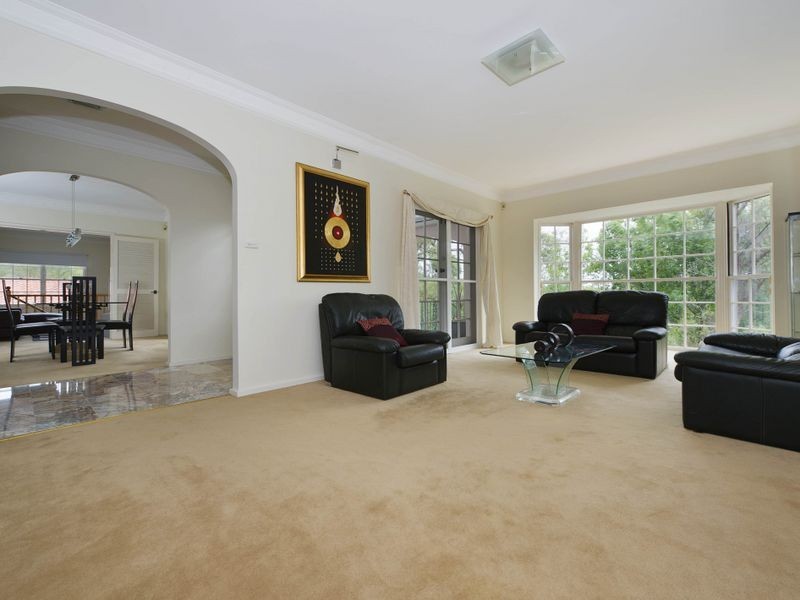 9 Cambourne Avenue, St Ives NSW 2075