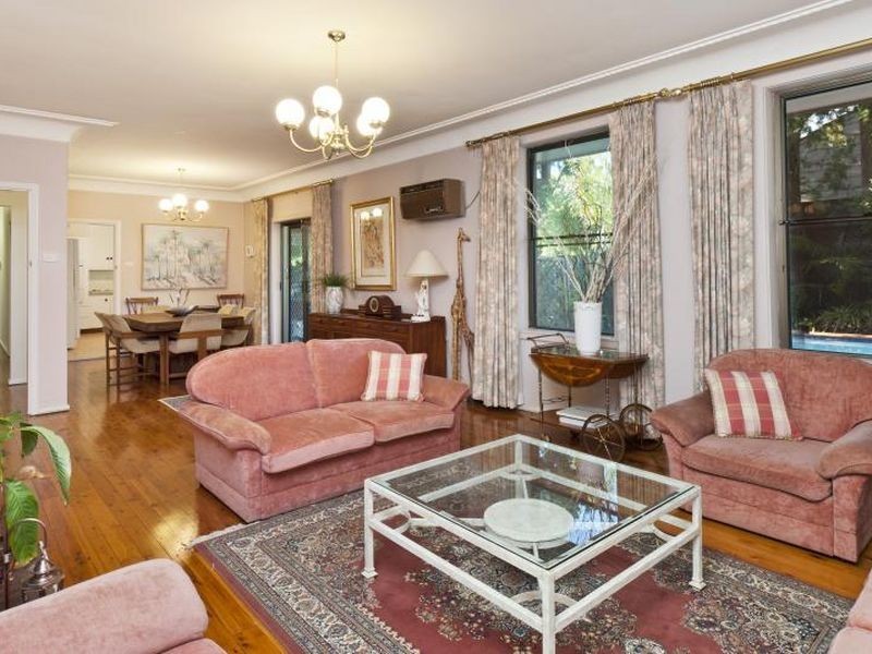 1 Garrick Road, St Ives NSW 2075