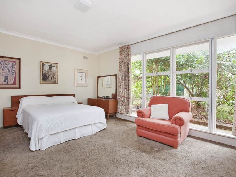 1 Pindari Avenue, St Ives NSW 2075