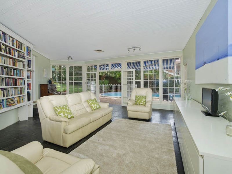 4 Pindari Avenue, St Ives NSW 2075