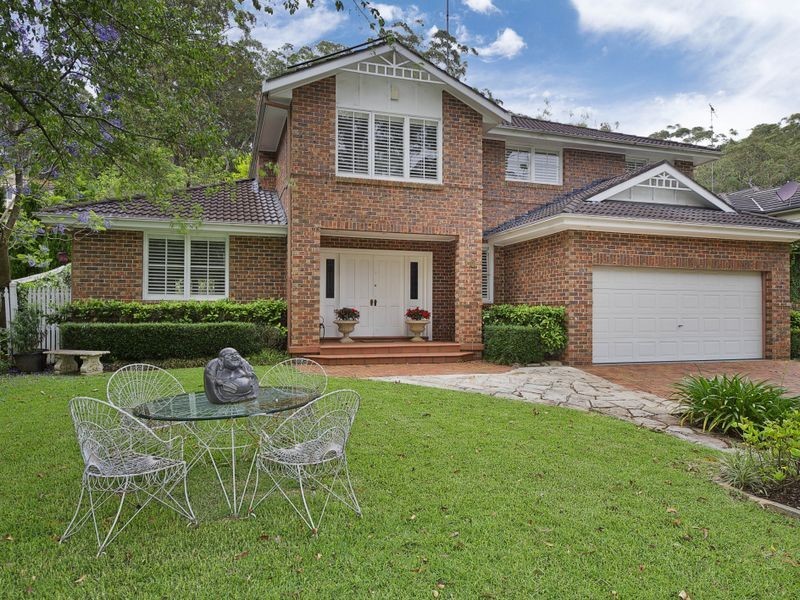 10 St Andrews Drive, Pymble NSW 2073