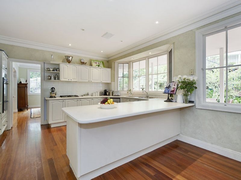 10 St Andrews Drive, Pymble NSW 2073