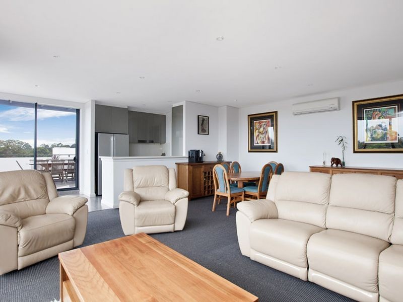 Penthouse 708/17 – 19 Memorial Avenue, St Ives NSW 2075