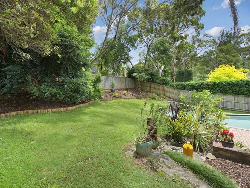 95 Cambourne Av (Near Douglas St), St Ives NSW 2075