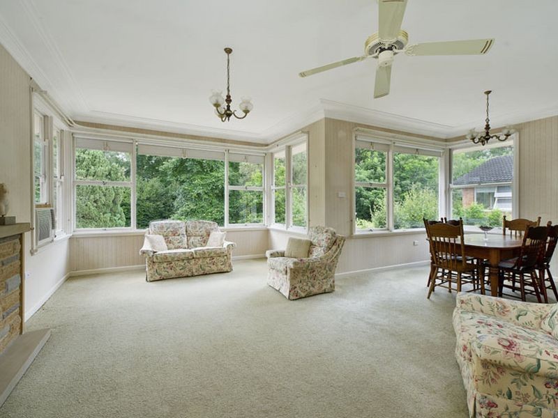 10 Dorset Drive (off Shinfield Ave), St Ives NSW 2075
