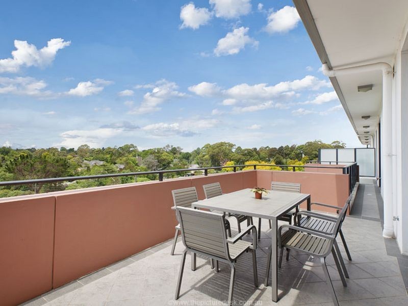 Penthouse 724/17-19 Memorial Avenue, St Ives NSW 2075