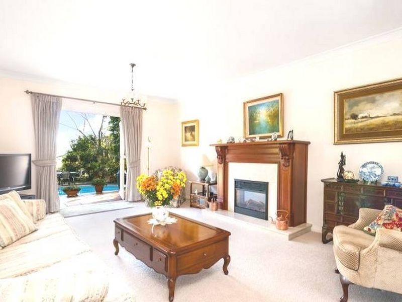 25 Brallas Avenue, St Ives NSW 2075