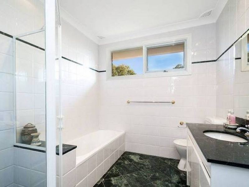 25 Brallas Avenue, St Ives NSW 2075