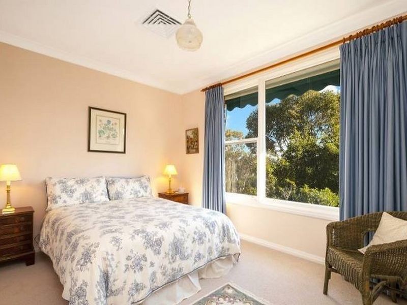 25 Brallas Avenue, St Ives NSW 2075