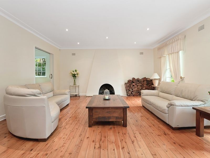 3 Douglas Street (Near Kenthurst Road), St Ives NSW 2075