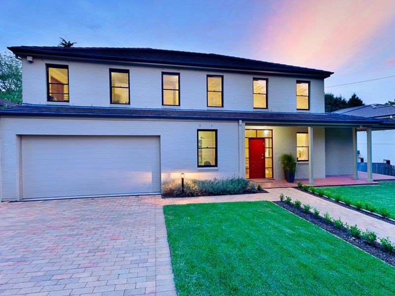 11 Lucia Avenue, St Ives NSW 2075