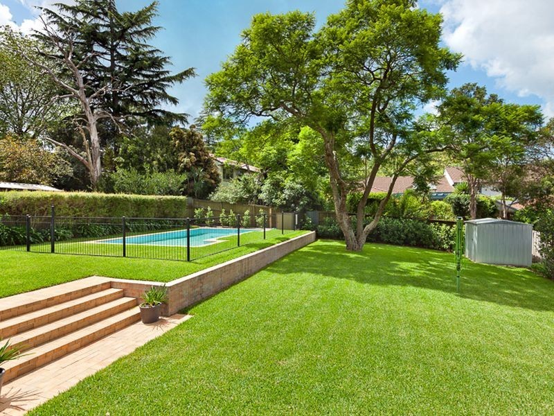 11 Lucia Avenue, St Ives NSW 2075