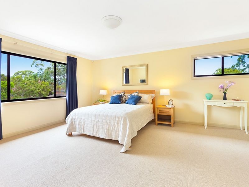 11 Lucia Avenue, St Ives NSW 2075