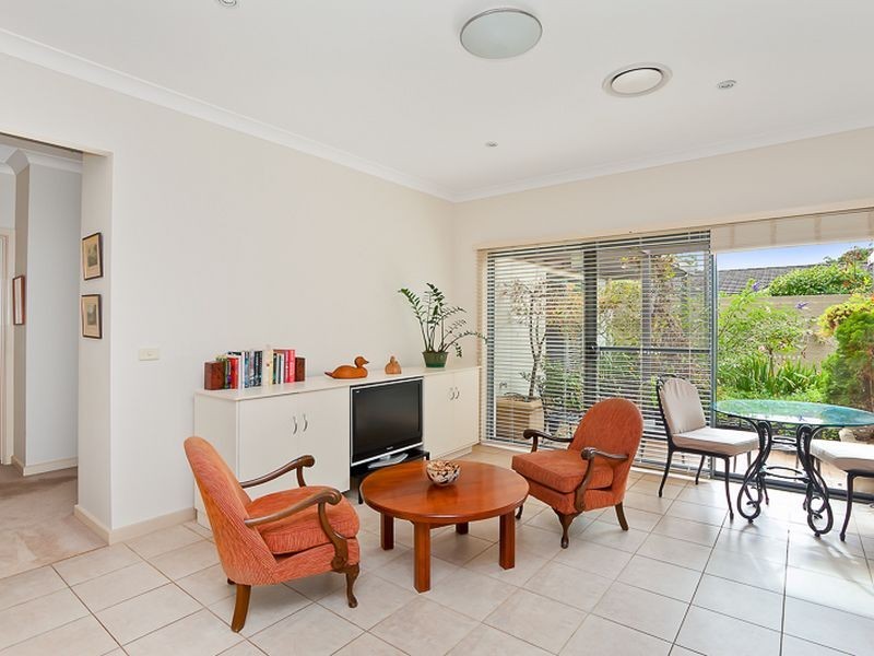 8 Eden Vale Close (Off Ayres Road), St Ives NSW 2075