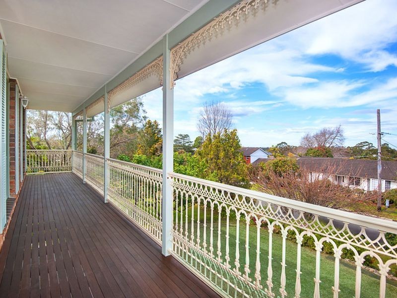 4 Waterhouse Avenue, St Ives NSW 2075