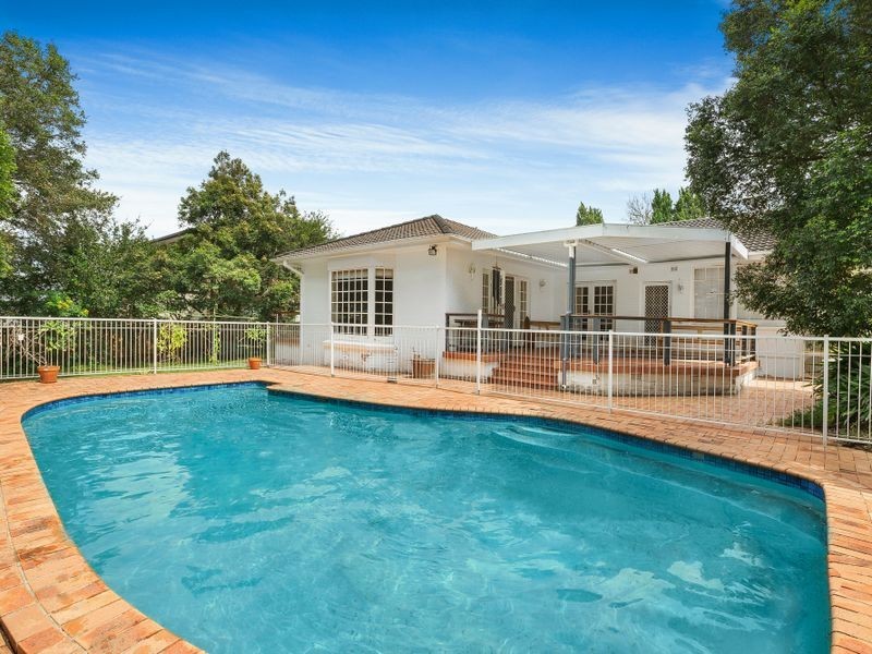 4 Richard Road, St Ives NSW 2075