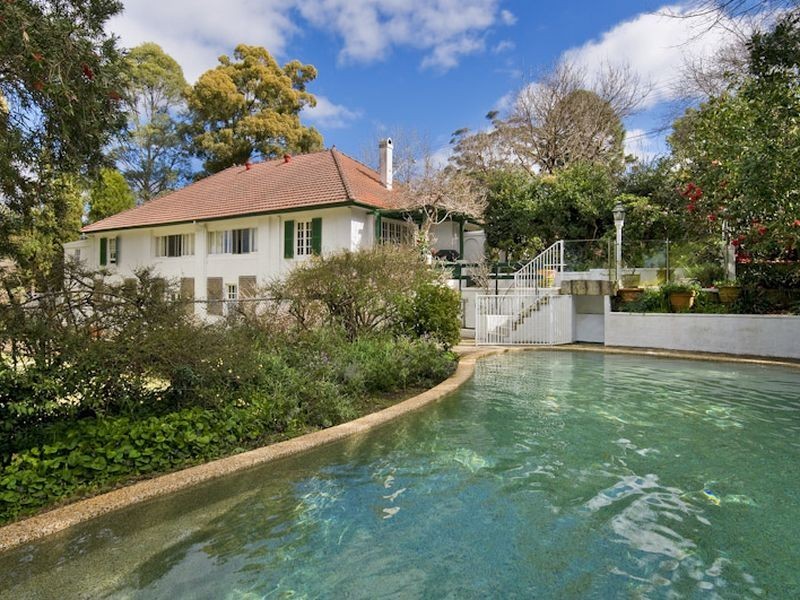 97 Mona Vale Road (Near Riddles Lane), Pymble NSW 2073