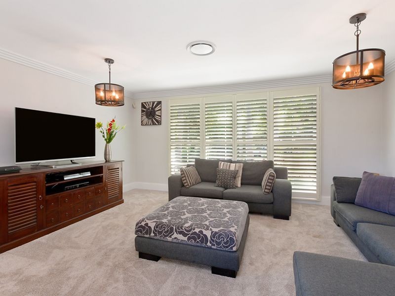 10 Wembury Road, St Ives NSW 2075