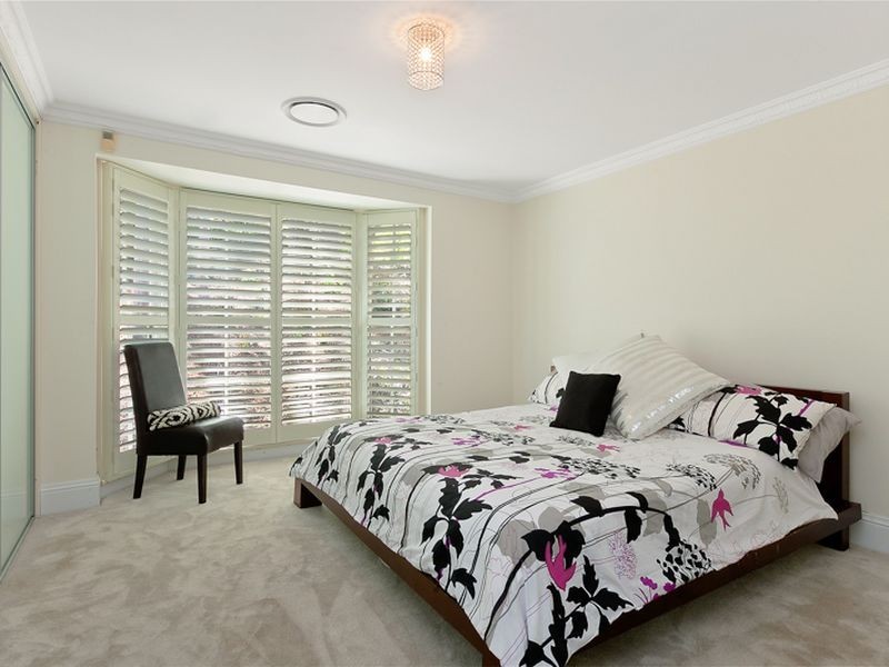 10 Wembury Road, St Ives NSW 2075