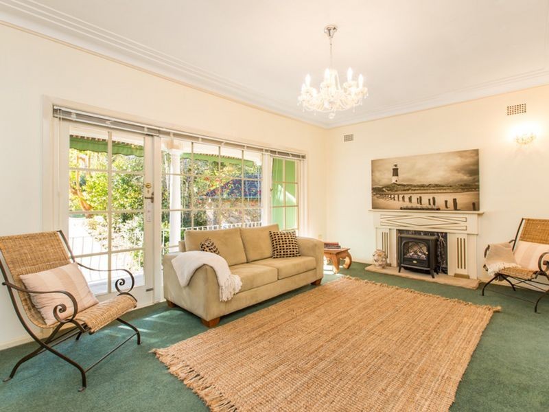 37 Shinfield Ave (Near Lynbara Ave), St Ives NSW 2075