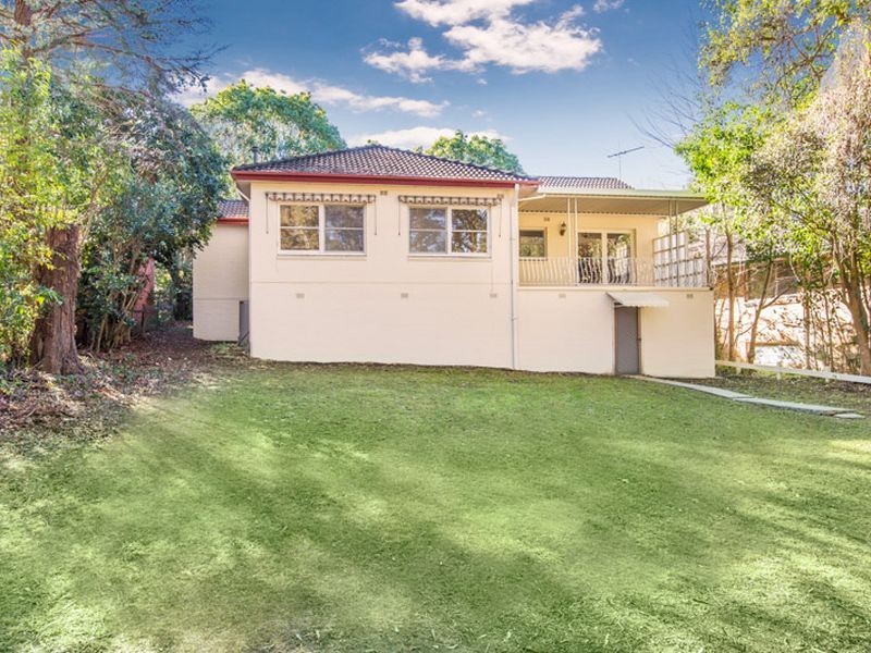 37 Shinfield Ave (Near Lynbara Ave), St Ives NSW 2075
