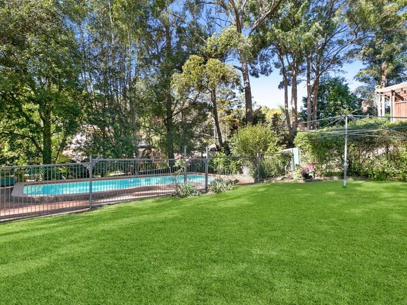 54 Gould Avenue, St Ives NSW 2075