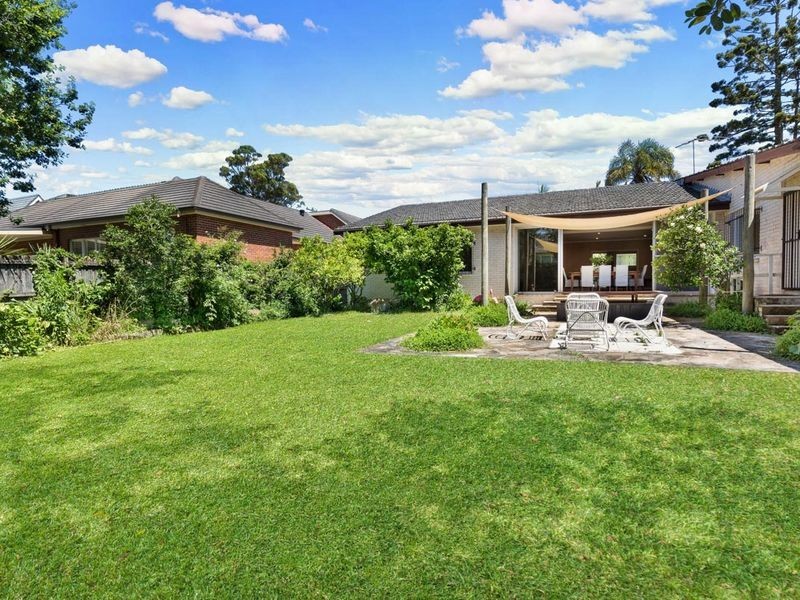 64 Douglas Street, St Ives NSW 2075