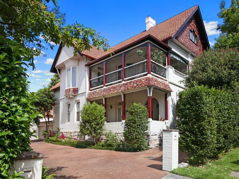 2/1-3 Lowther Park Avenue, Warrawee NSW 2074