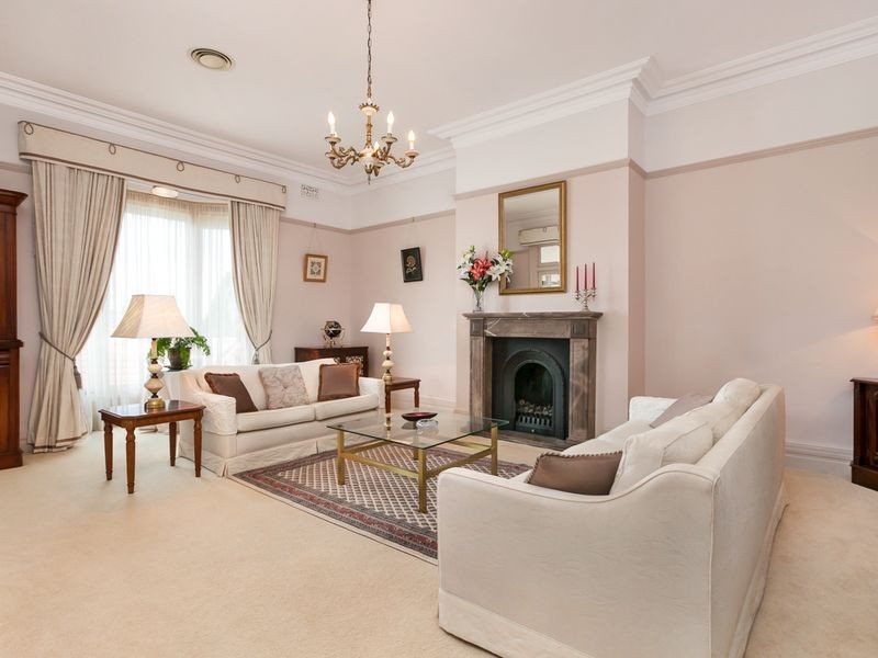 2/1-3 Lowther Park Avenue, Warrawee NSW 2074