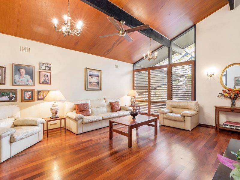 90 Douglas Street, St Ives NSW 2075