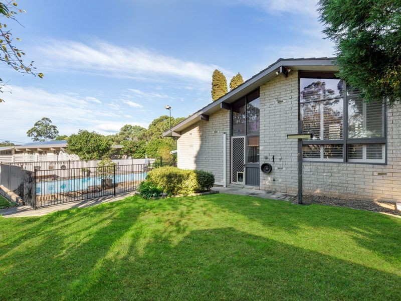 90 Douglas Street, St Ives NSW 2075