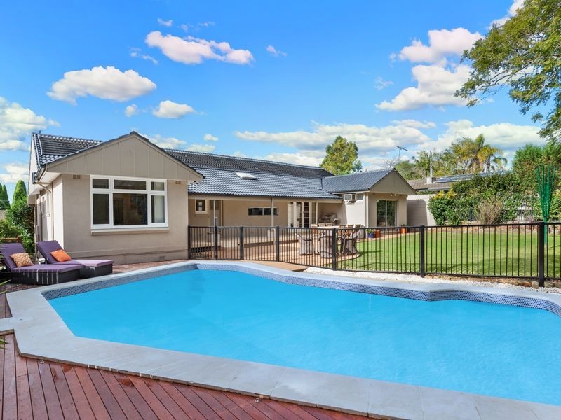 12 Sheather Avenue, St Ives NSW 2075