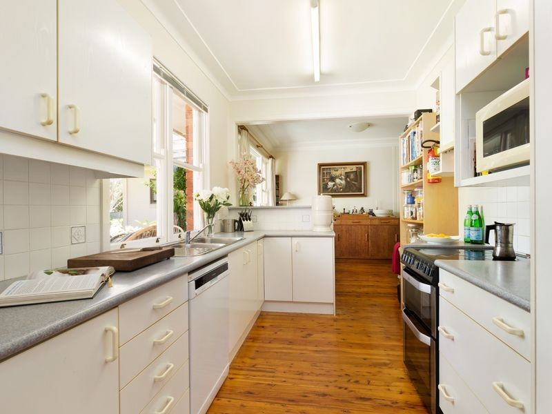 39 Eastern Arterial Road, St Ives NSW 2075