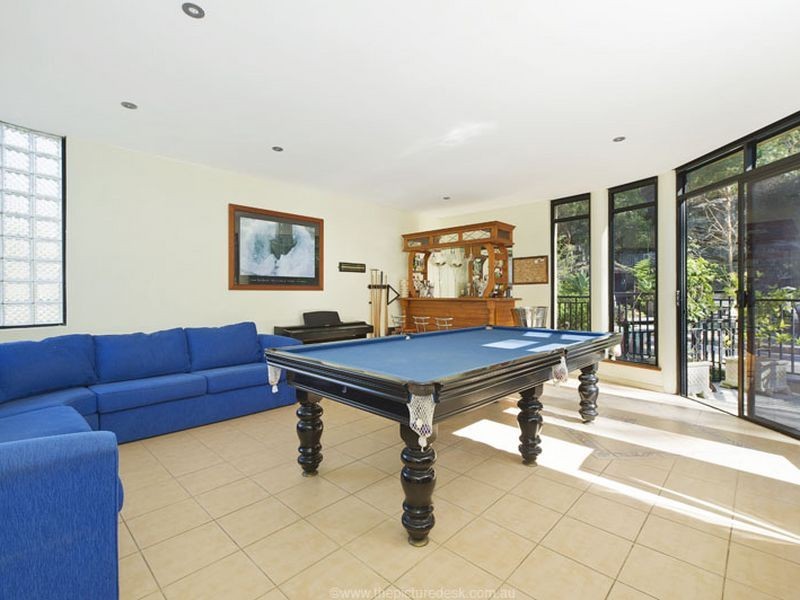 77 Cambourne Avenue, St Ives NSW 2075