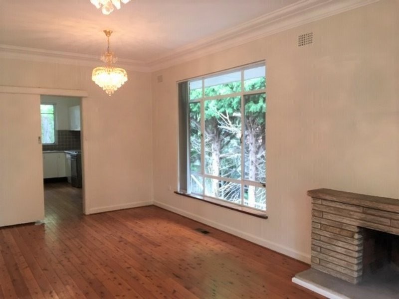 2 Fitzroy Avenue, Pymble NSW 2073