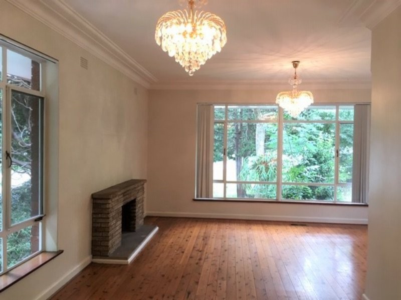 2 Fitzroy Avenue, Pymble NSW 2073