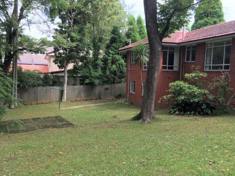 2 Fitzroy Avenue, Pymble NSW 2073