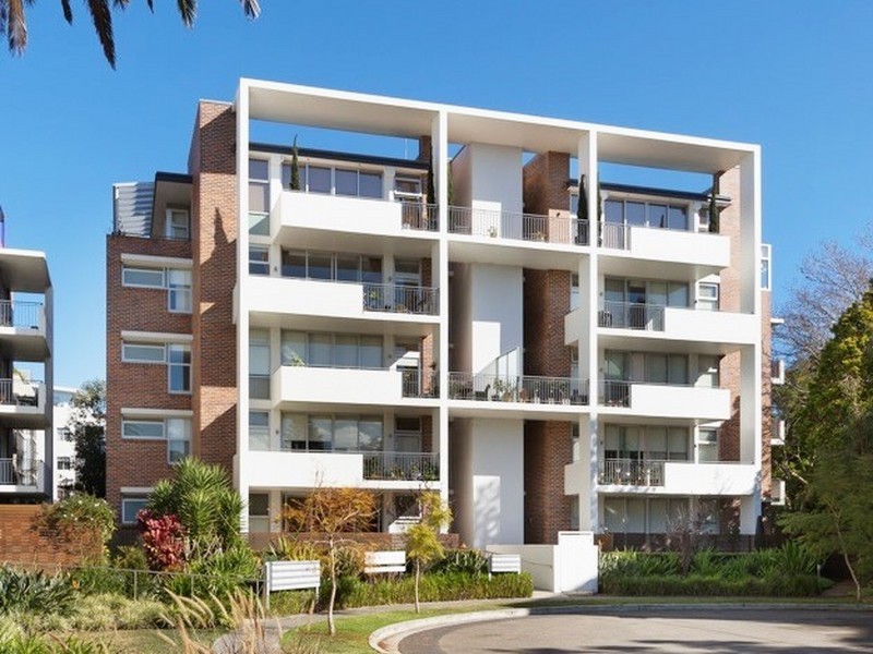 Unit 8/2 Sturt Place, St Ives NSW 2075